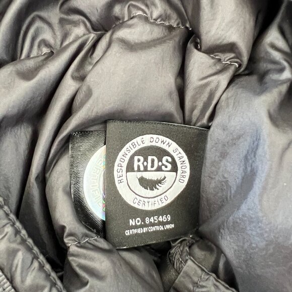 New! Aritzia Little Puff Vest Black Size Small - Picture 6 of 7